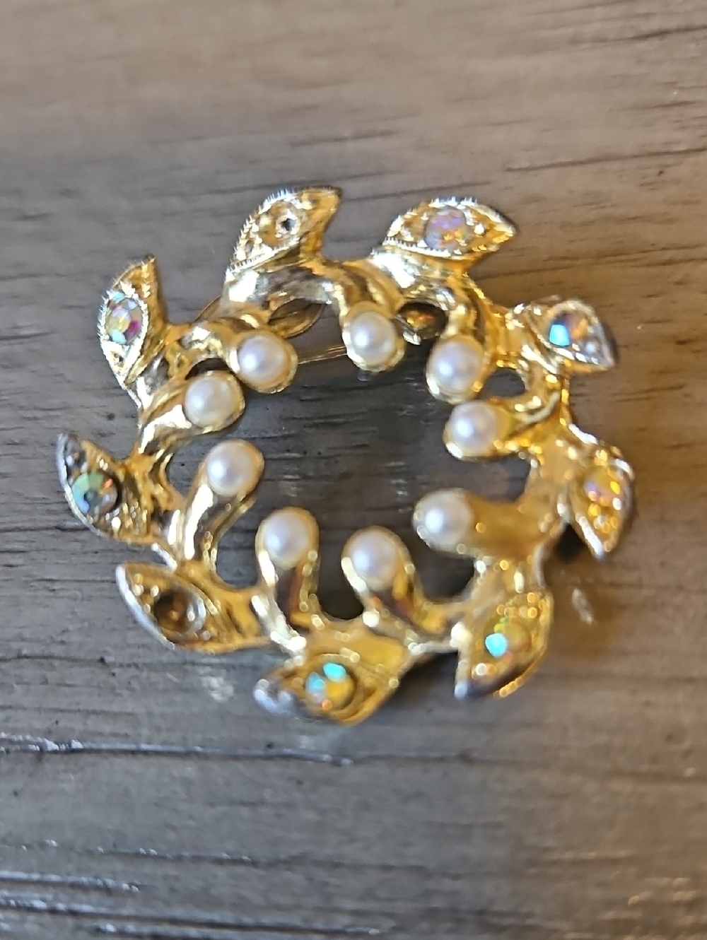 Vintage Circle Brooche
